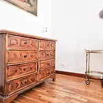 Joivy Vintage And Gorgeous 2-Bed Flat Near Sforzesco Castle